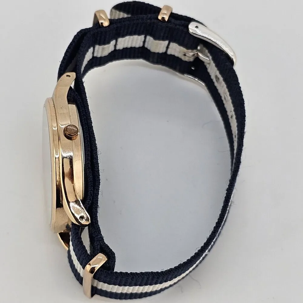 Aeropostale Unisex Watch 38MM White Dial Blue White Canvas Band New Battery‎